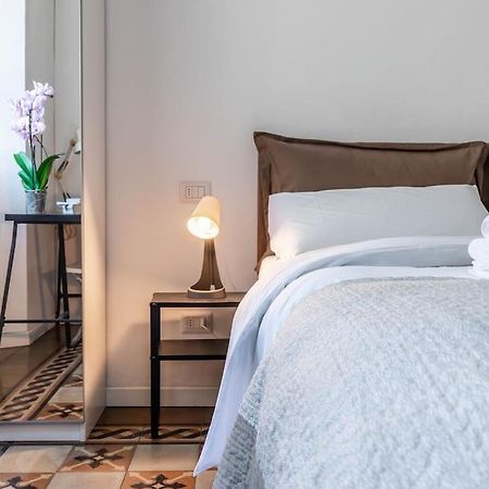Appartamento Bilocale Zara - Stazione Centrale - Isola Design District Milano Ngoại thất bức ảnh