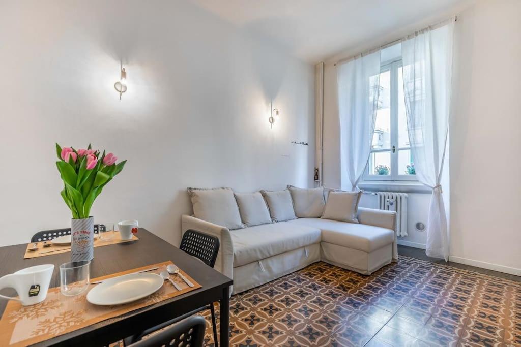 Appartamento Bilocale Zara - Stazione Centrale - Isola Design District Milano Ngoại thất bức ảnh